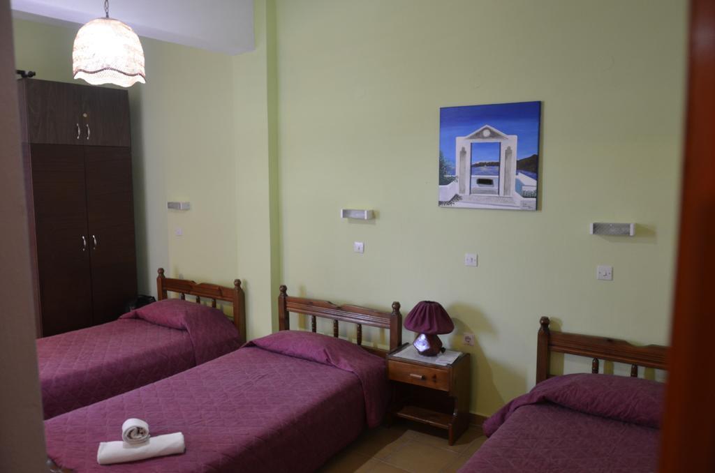 Christina Pension Картерадос Номер фото